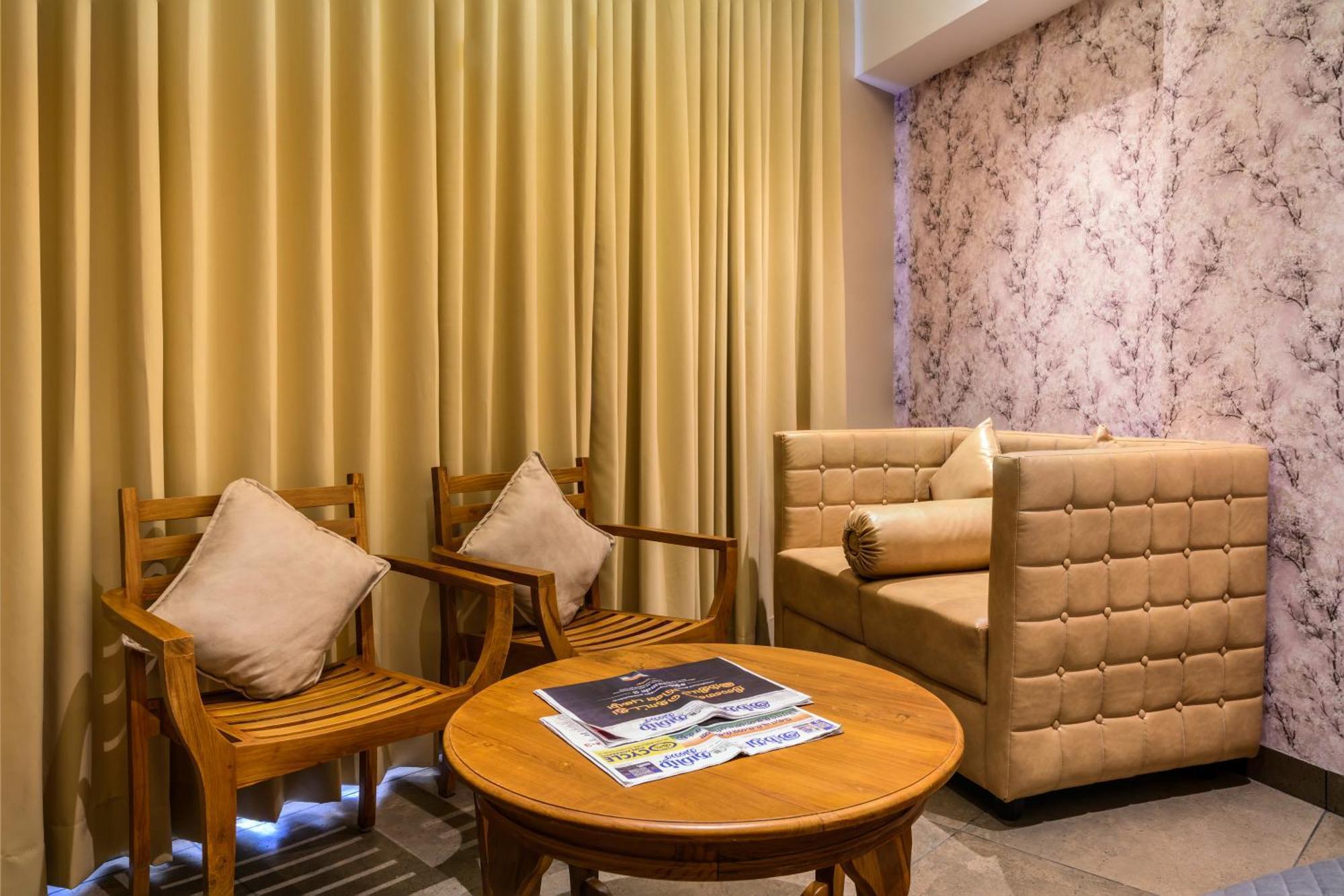 Sundex Hotel Танджавур Экстерьер фото