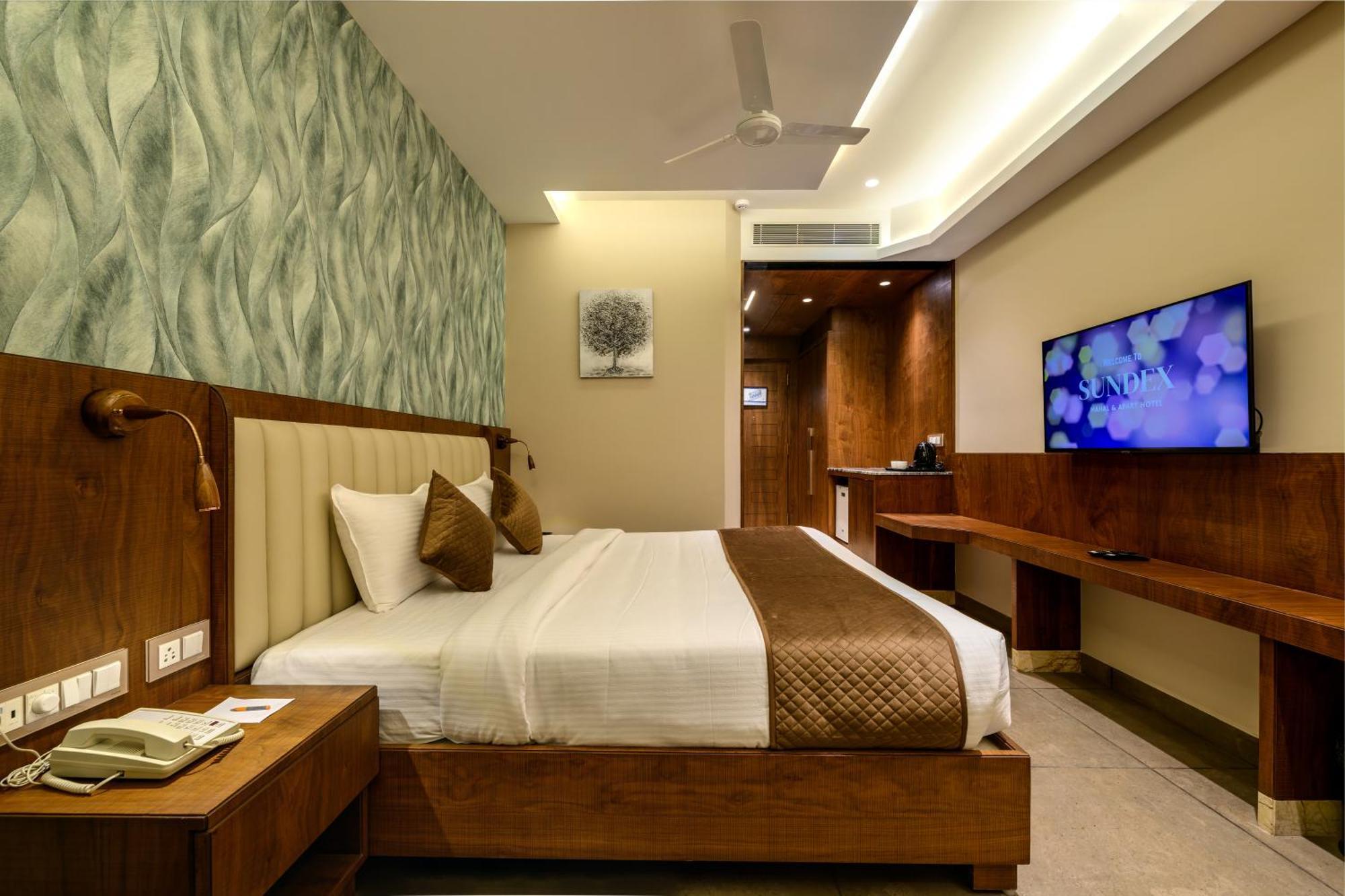 Sundex Hotel Танджавур Экстерьер фото