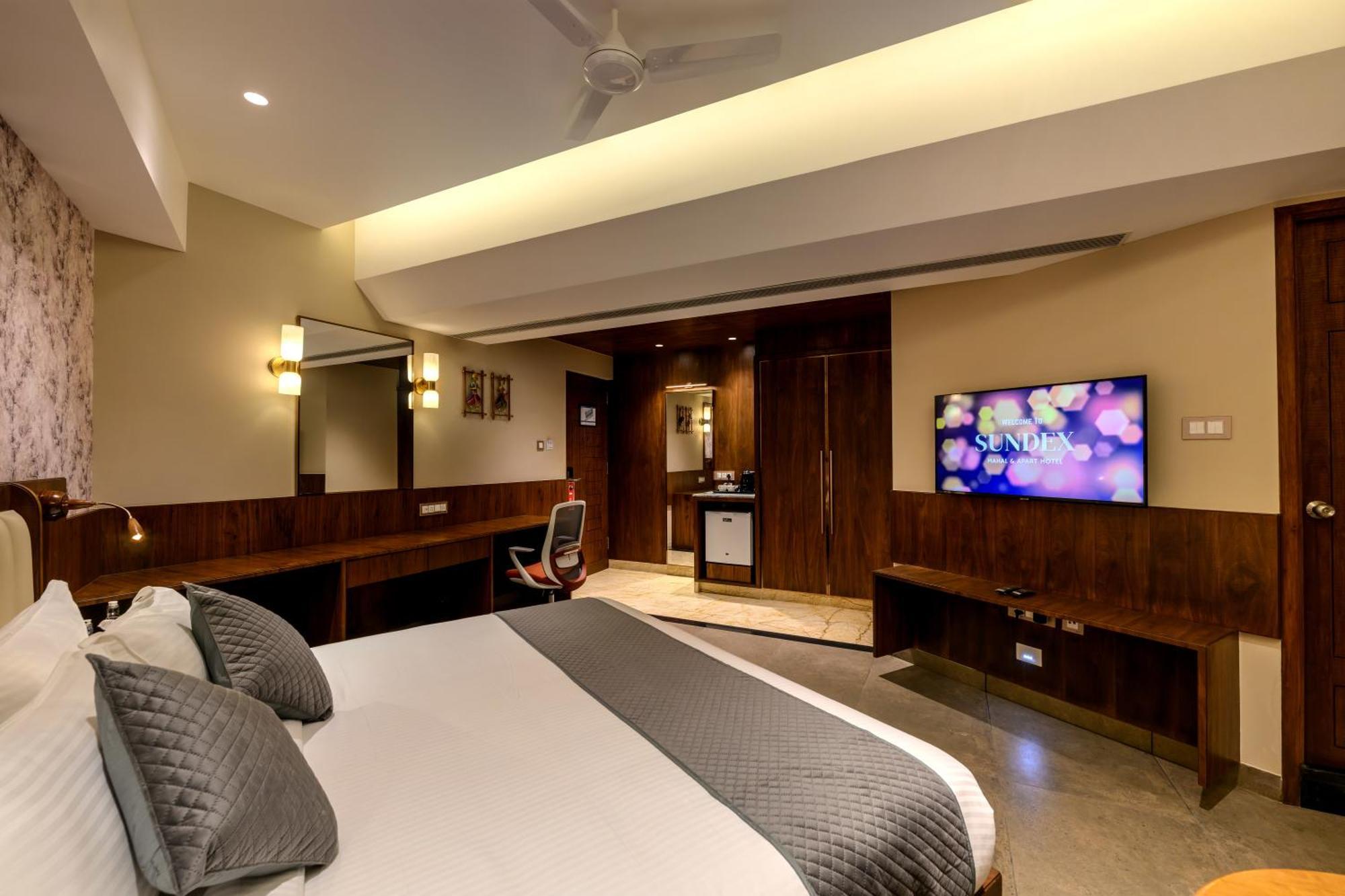 Sundex Hotel Танджавур Экстерьер фото